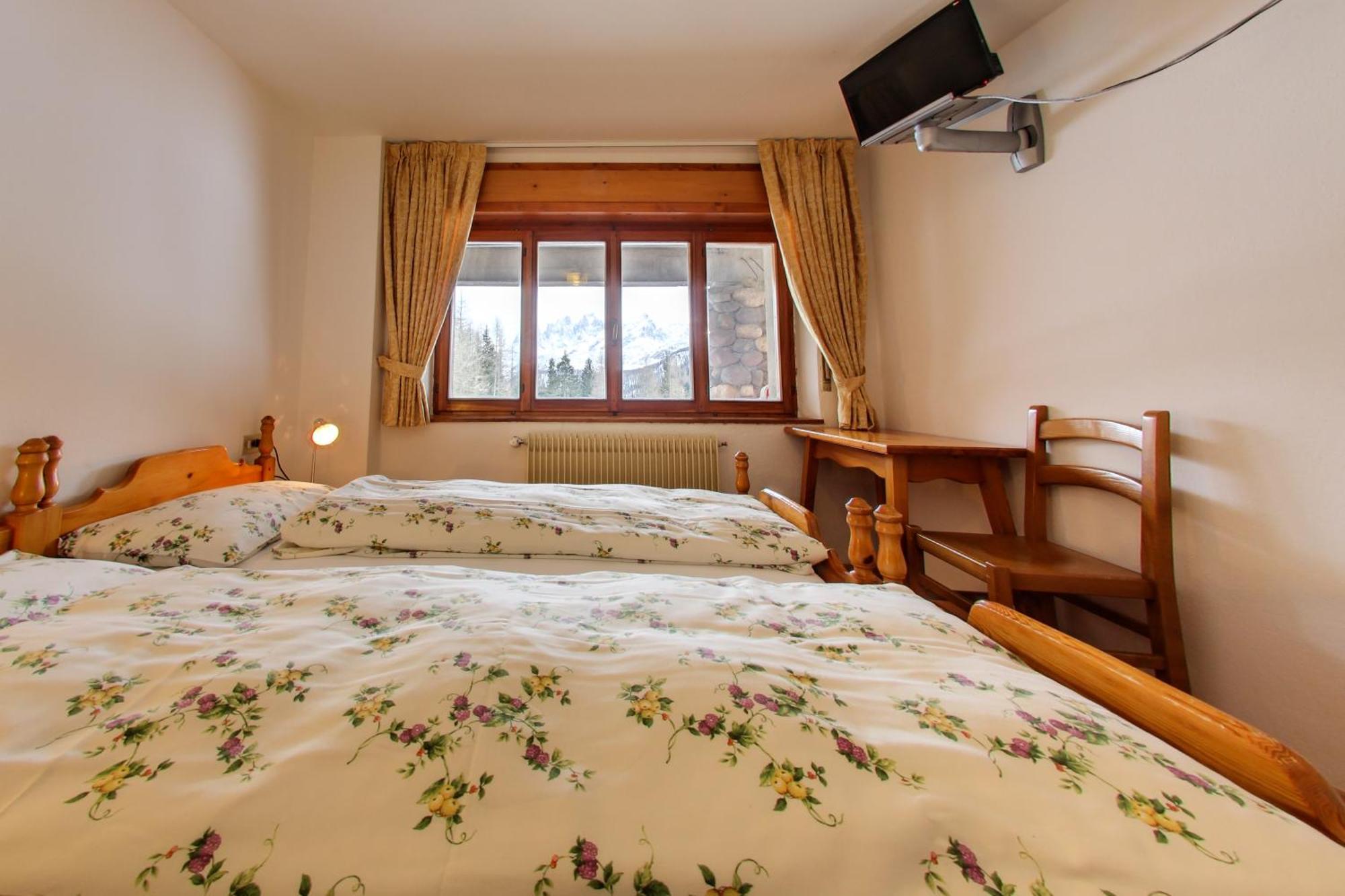 Hotel Rifugio Flora Alpina Passo San Pellegrino Esterno foto