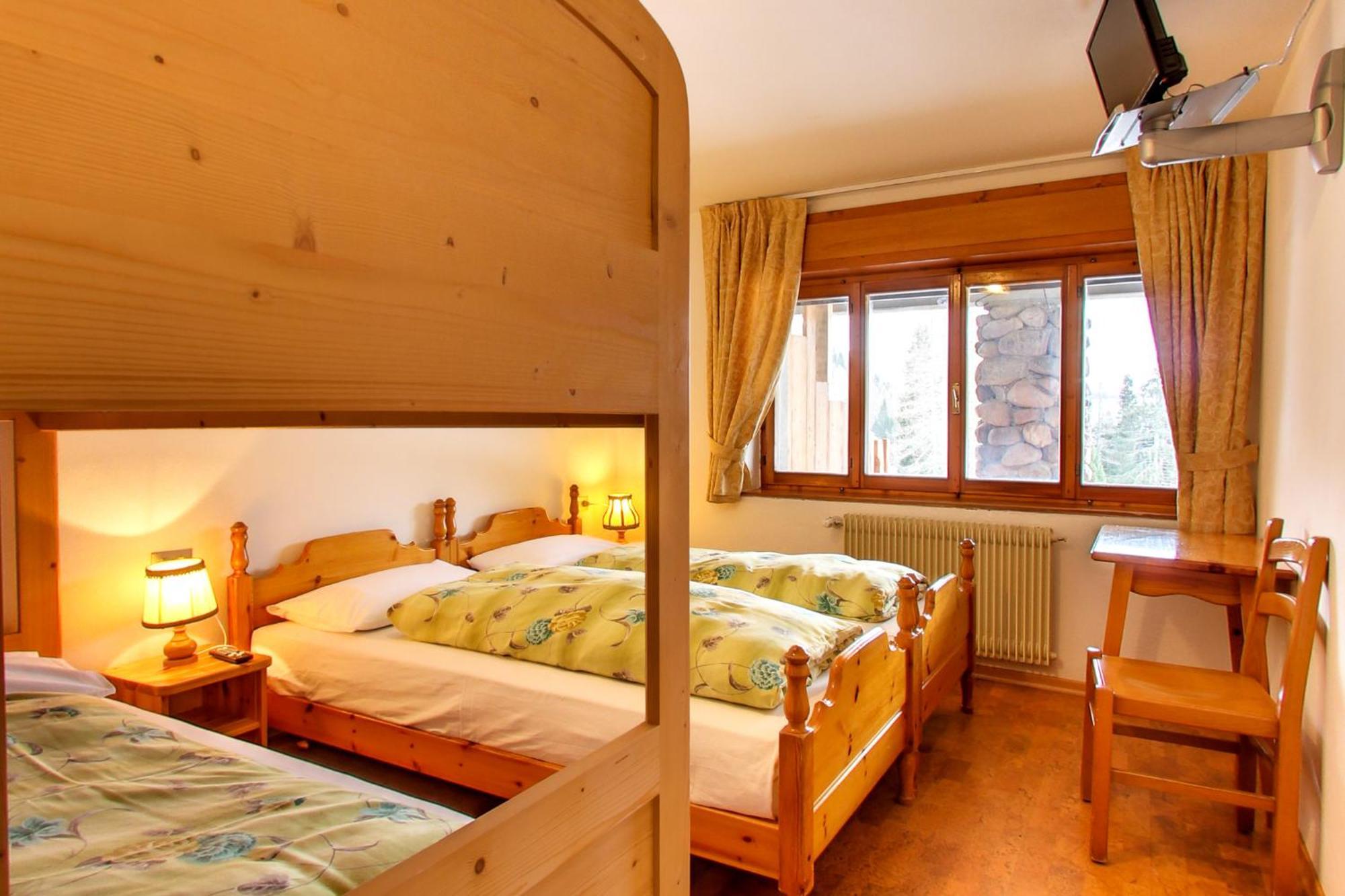 Hotel Rifugio Flora Alpina Passo San Pellegrino Esterno foto