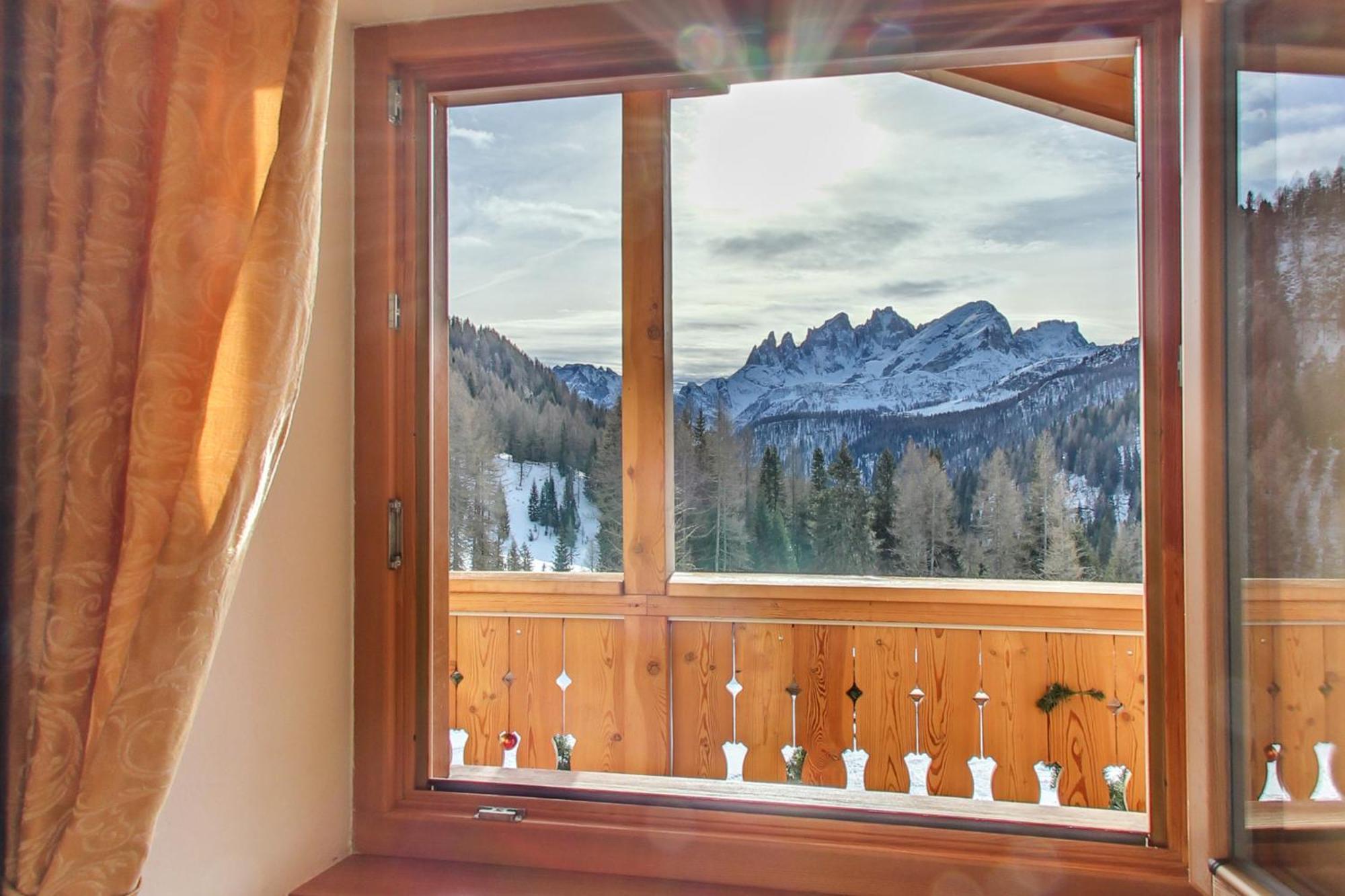 Hotel Rifugio Flora Alpina Passo San Pellegrino Esterno foto